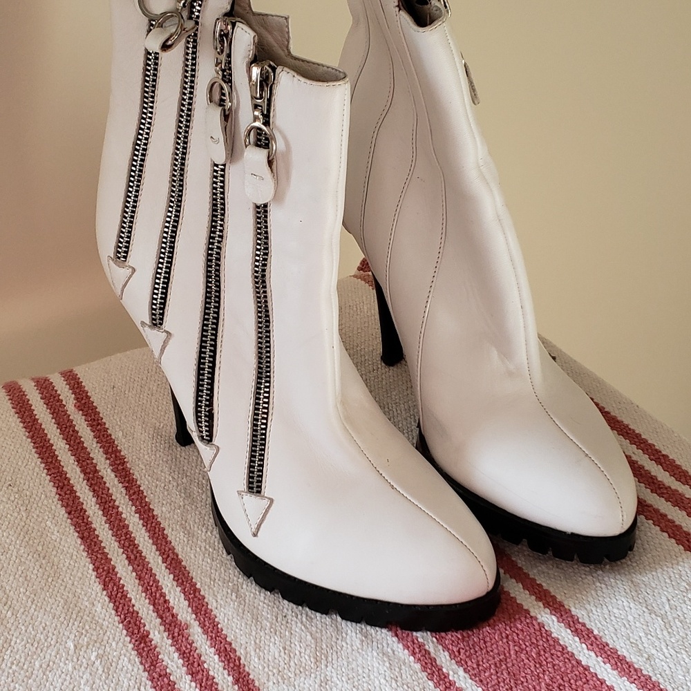 MALLANBB white genuine  leather ankle boots